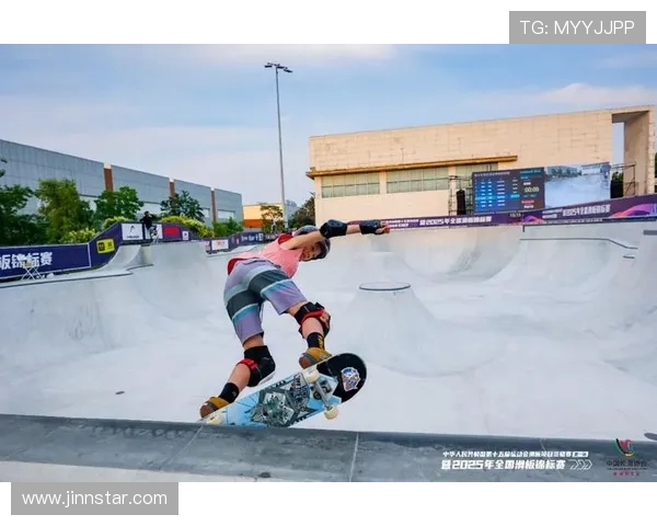 北京滑板队在世界攀岩锦标赛中的拼搏历程与荣耀时刻 北京滑板队在世界攀岩锦标赛中的拼搏历程与荣耀时刻