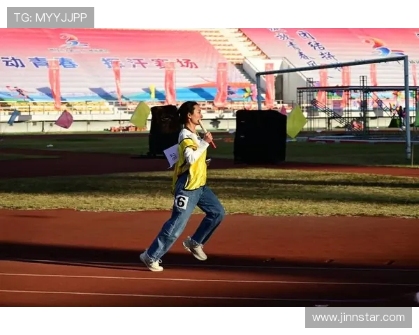 深圳飞盘队在极限运动会积分榜中以64分稳居第一名表现出色