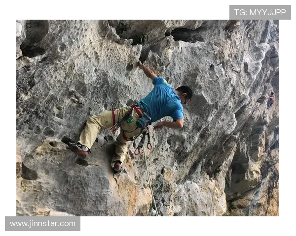 重庆攀岩队的防守策略揭秘与深度分析攀岩运动的挑战与应对