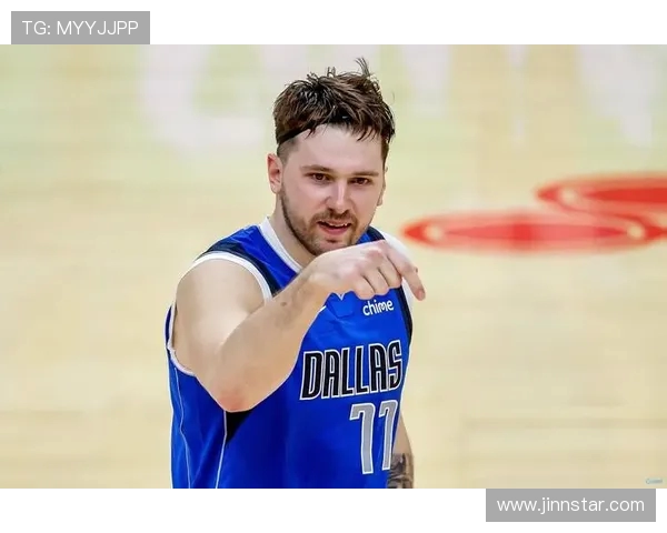 东契奇狂砍73分打破现役得分纪录独行侠成功终结太阳11连胜之势